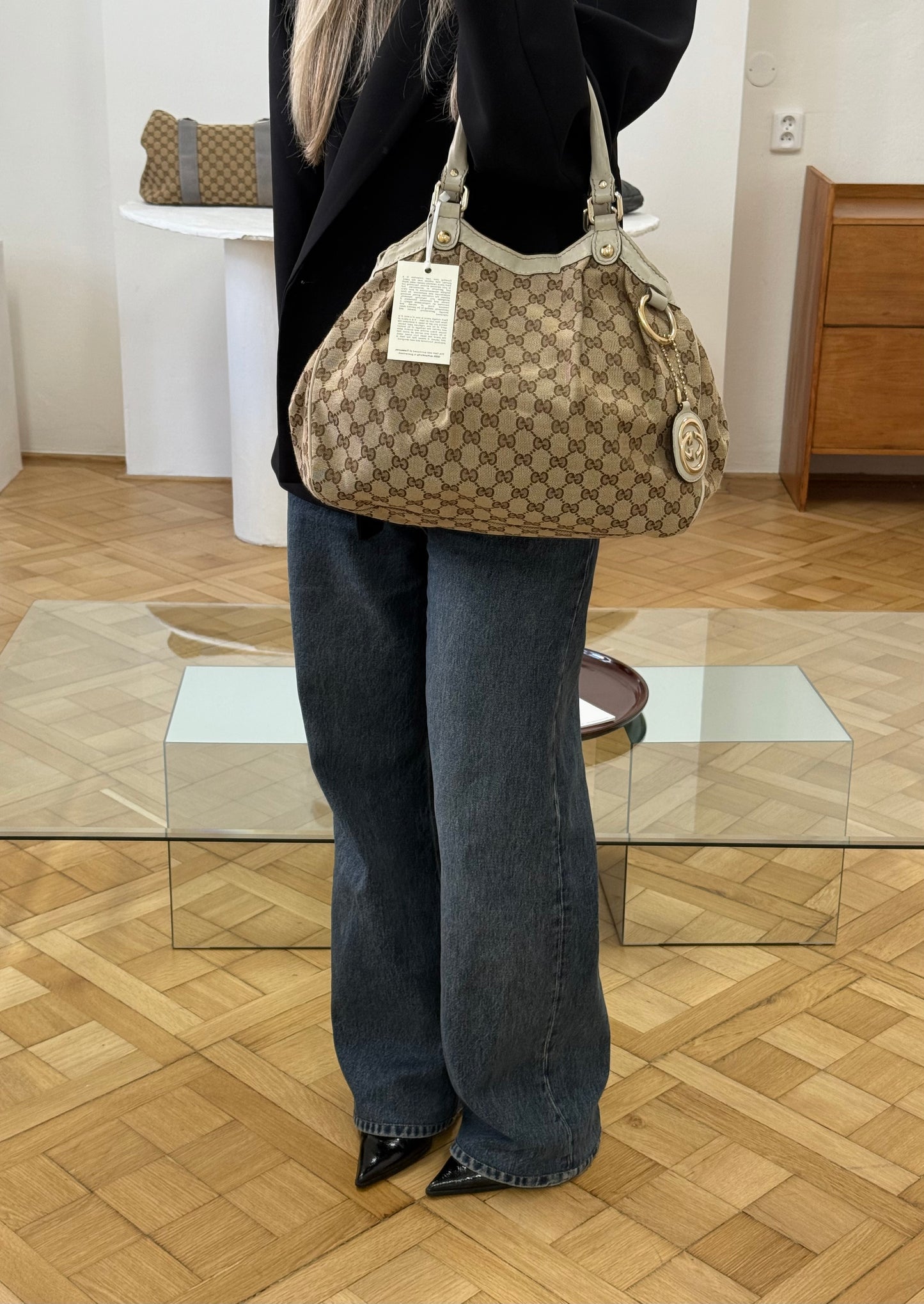 GUCCI SUKEY GG CANVAS TOTE BAG
