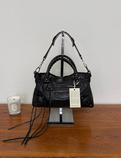 BALENCIAGA FIRST “SMALL CITY” BAG BLACK GOLD HW