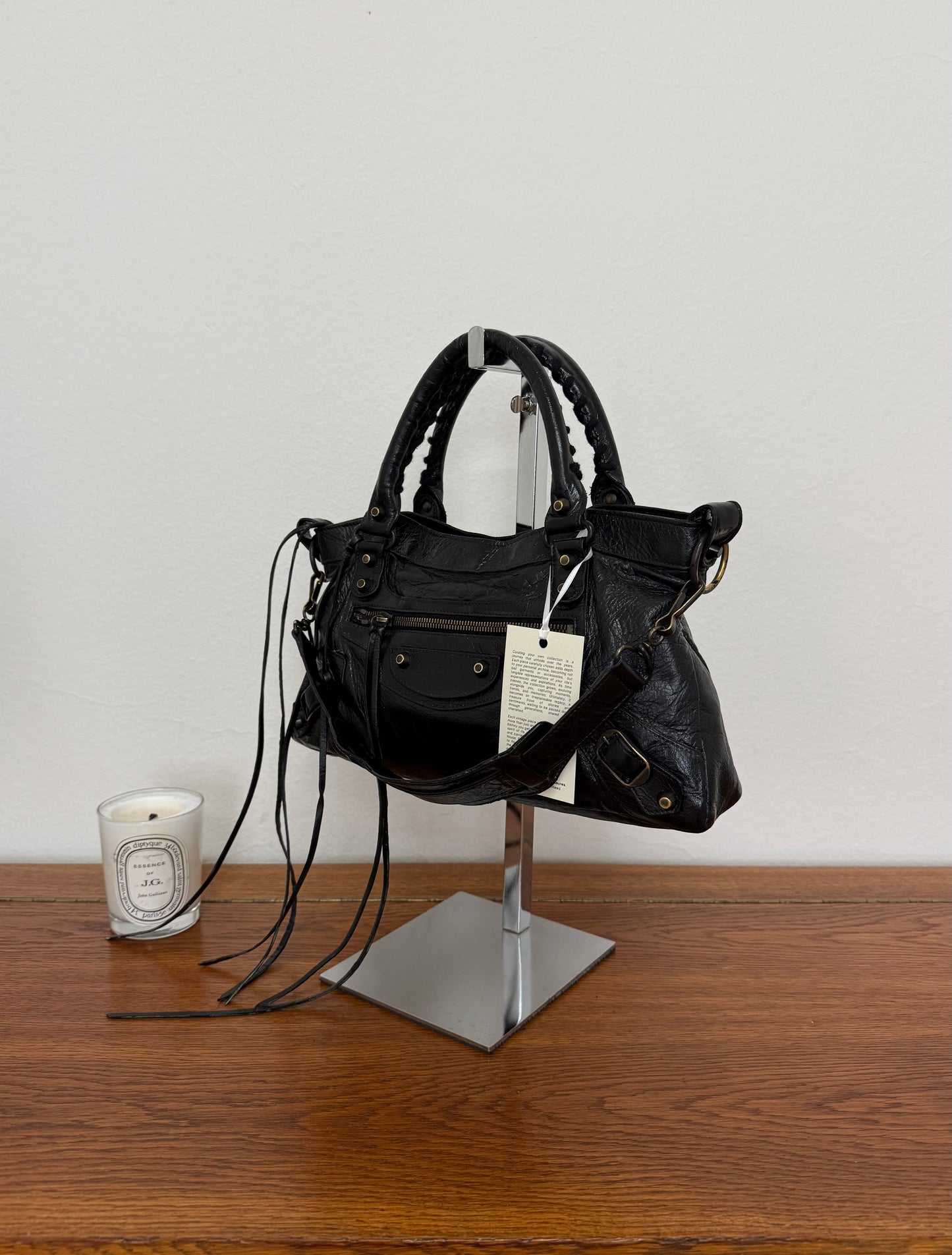 BALENCIAGA FIRST “SMALL CITY” BAG BLACK GOLD HW