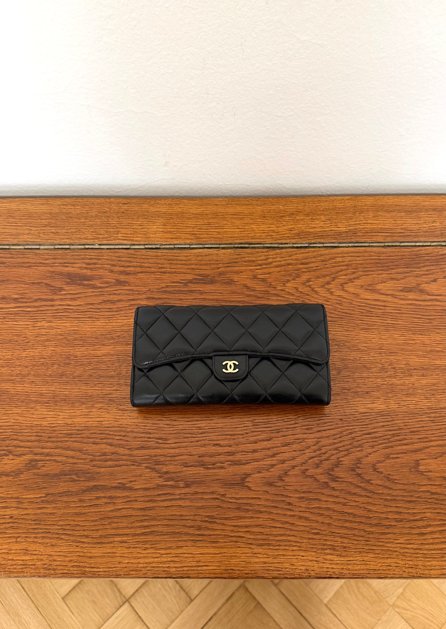 CHANEL LARGE CLASSIC WALLET LAMBSKIN GOLD HW