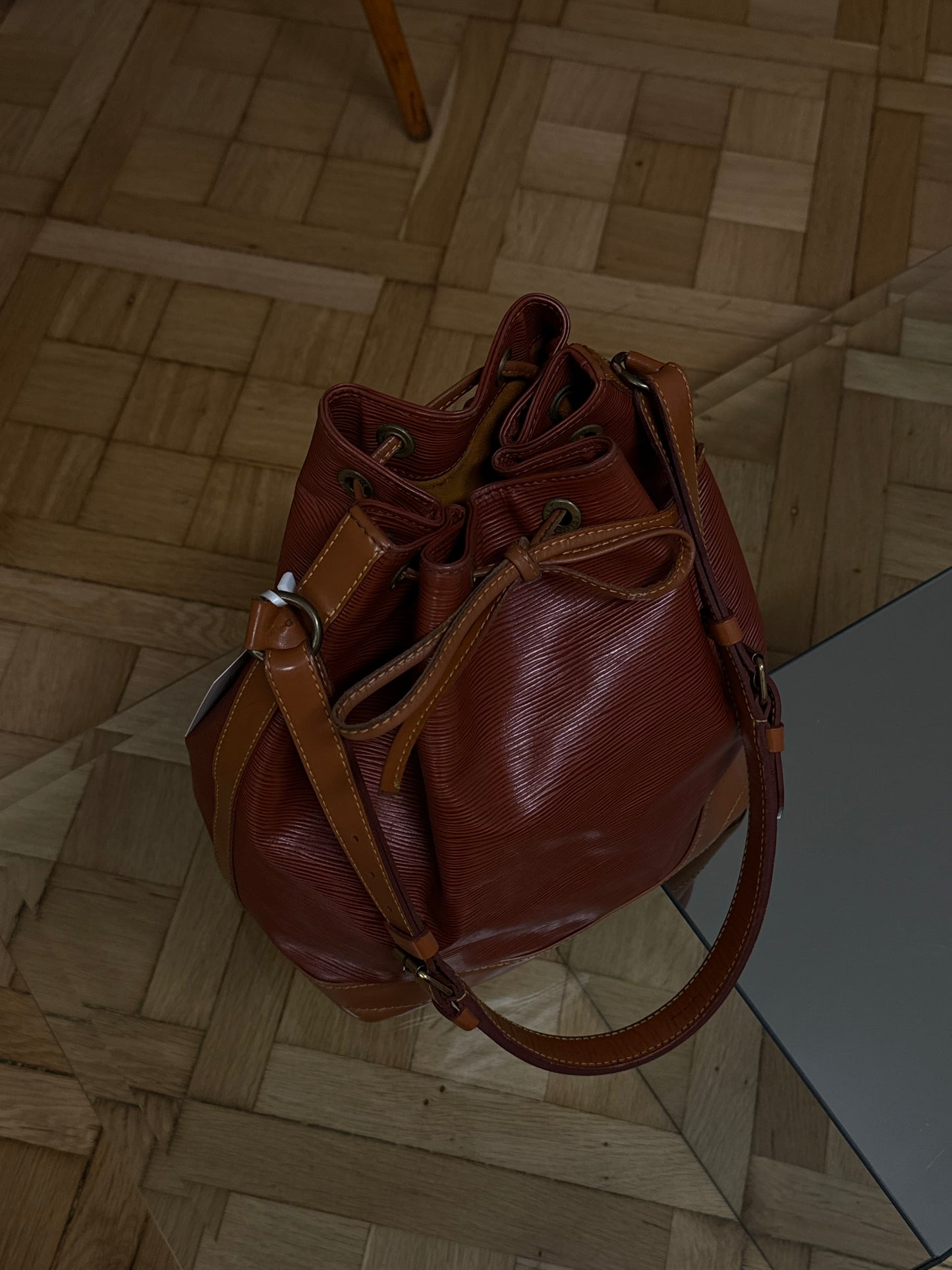 LOUIS VUITTON EPI NOÉ BROWN BUCKET BAG