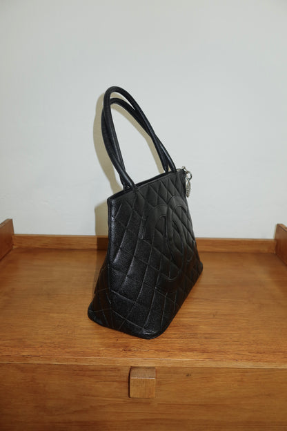 CHANEL CAVIAR MEDALLION TOTE SILVER HW