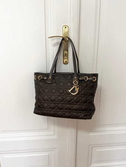Dior Panarea tote z hnědého coated canvasu Cannage se zlatým hardwarem, foto 2