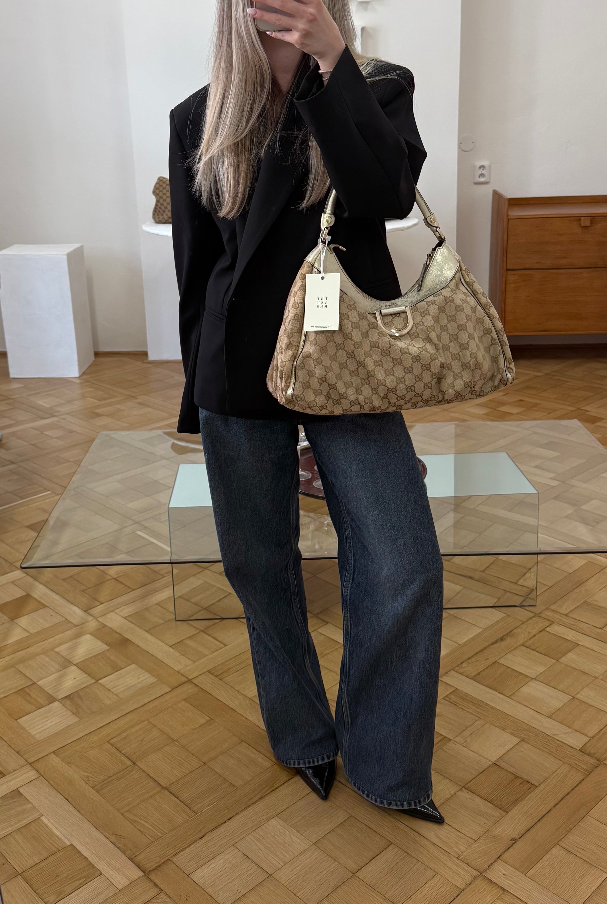 GUCCI GG MONOGRAM ABBEY D RING SHOULDER BAG