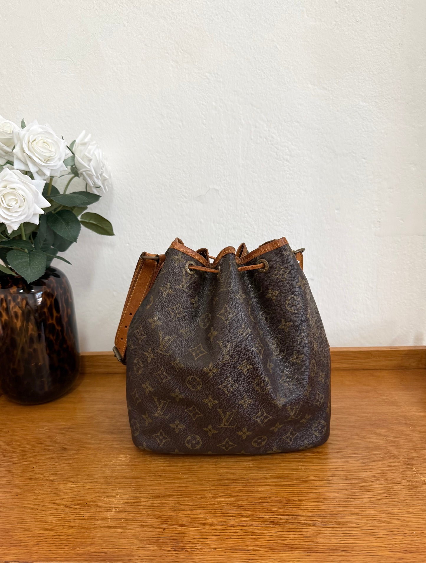 LV PETIT NOÉ MONOGRAM