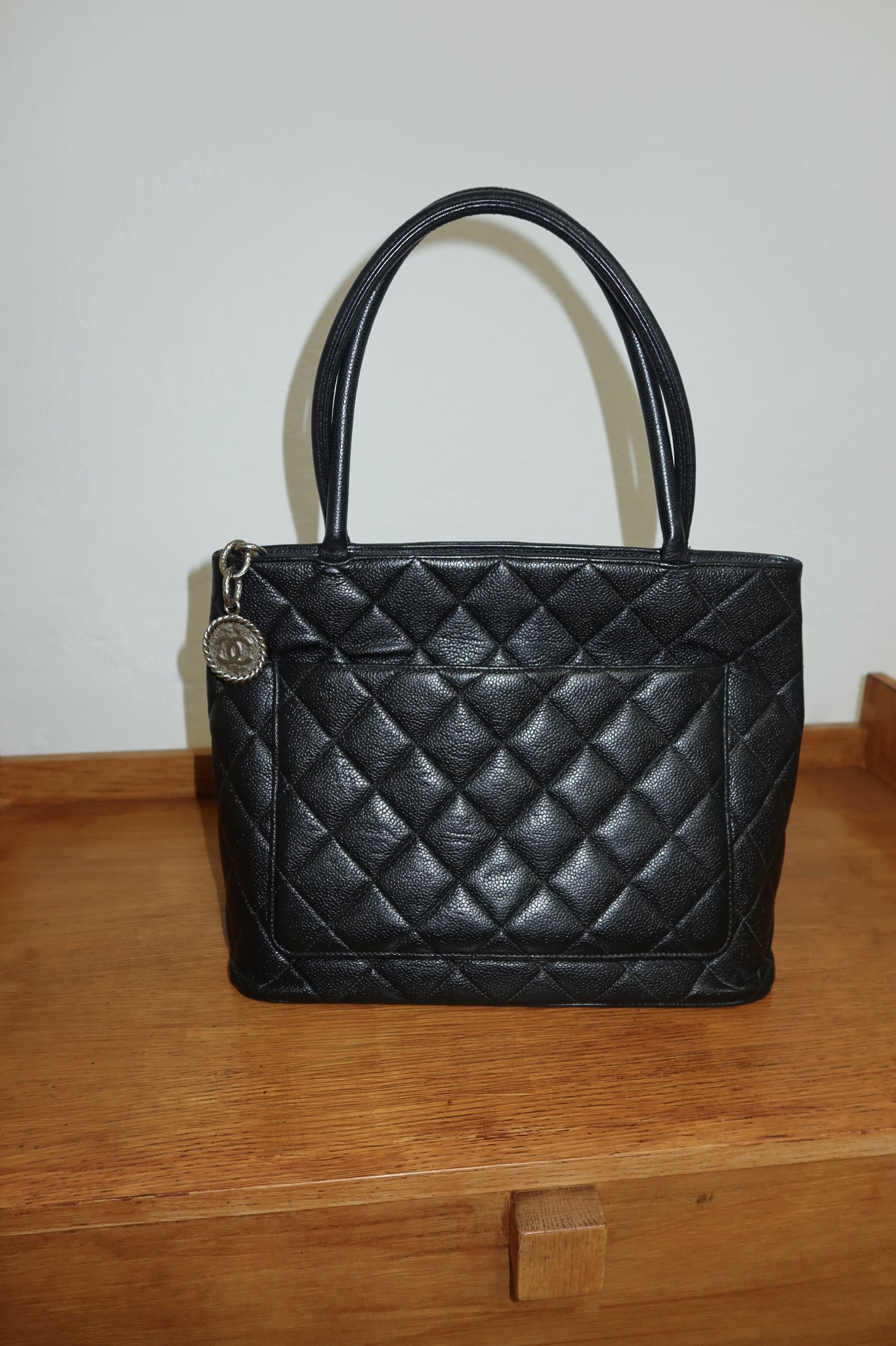 CHANEL CAVIAR MEDALLION TOTE SILVER HW