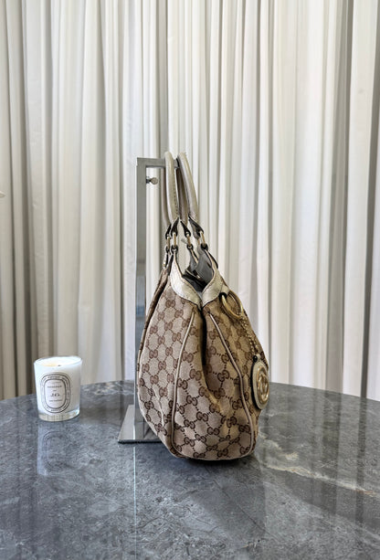 GUCCI SUKEY GG CANVAS TOTE BAG