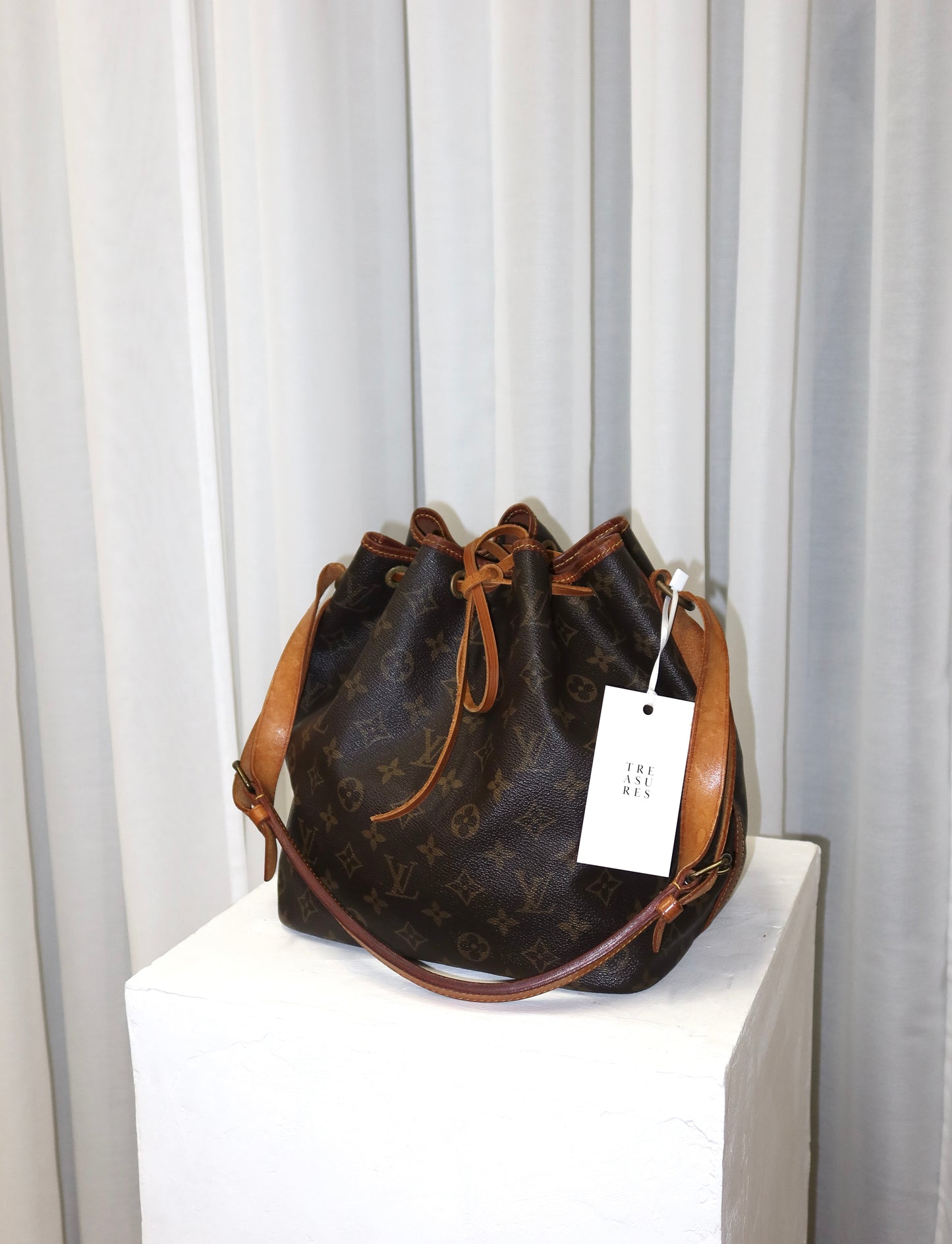 LV PETIT NOÉ MONOGRAM