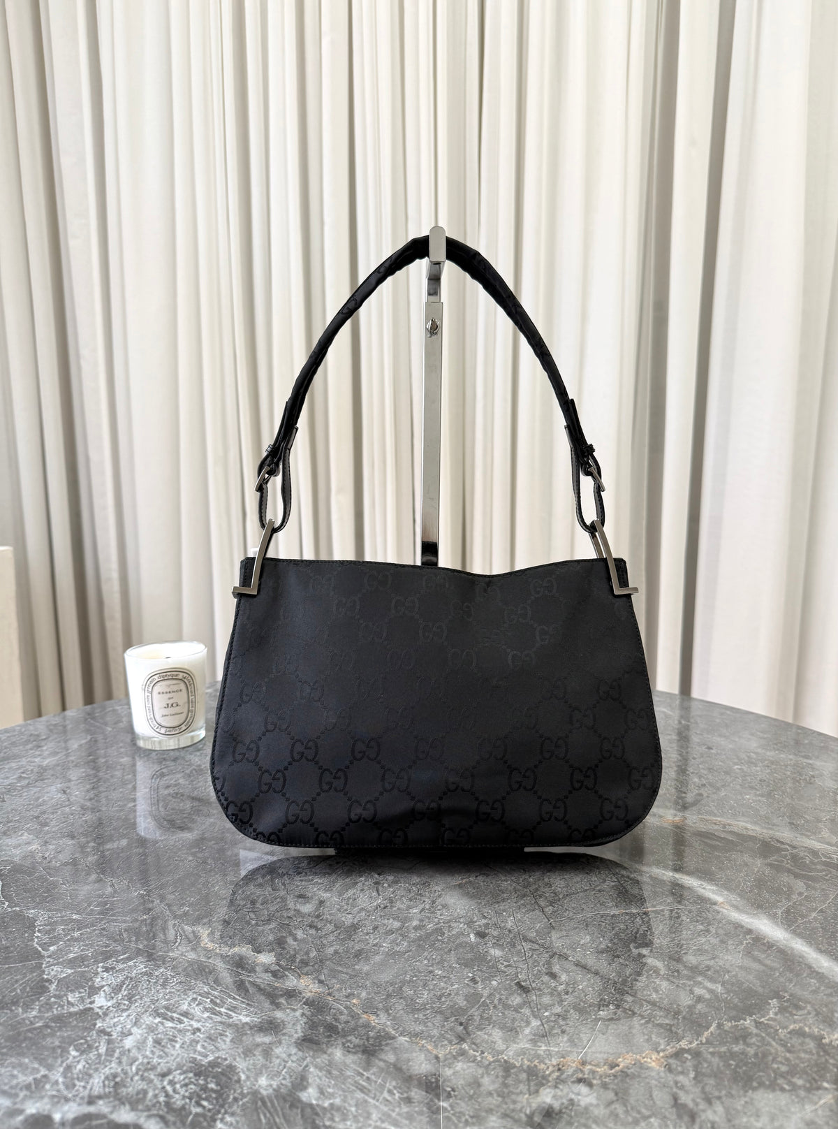Gucci hobo z černého GG canvasu se stříbrným hardwarem, foto 6
