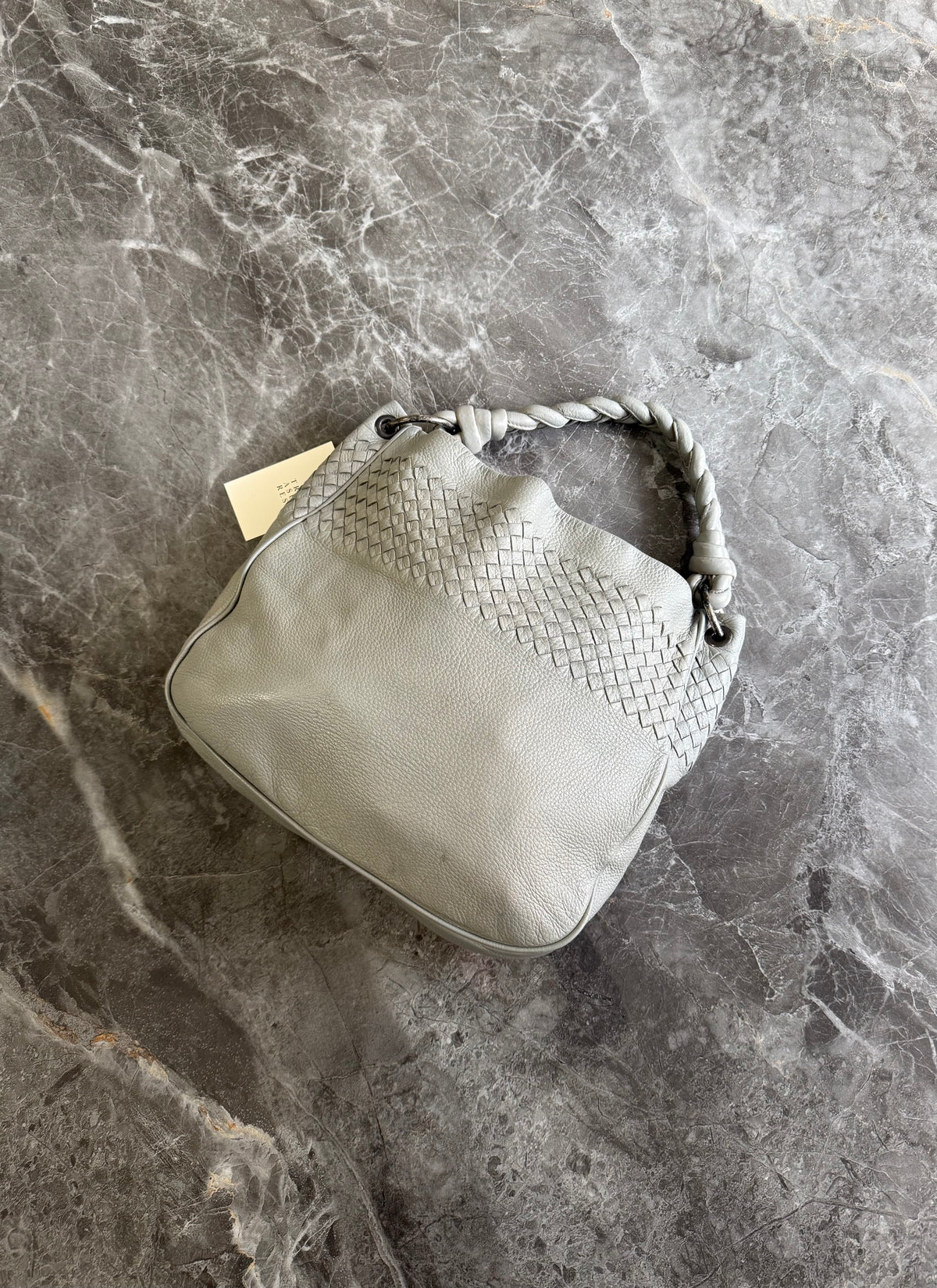 Bottega Veneta hobo z kůže Intrecciato ve světle šedé barvě, foto 9