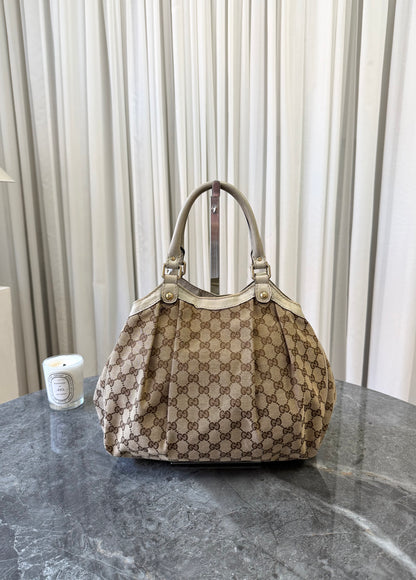 GUCCI SUKEY GG CANVAS TOTE BAG