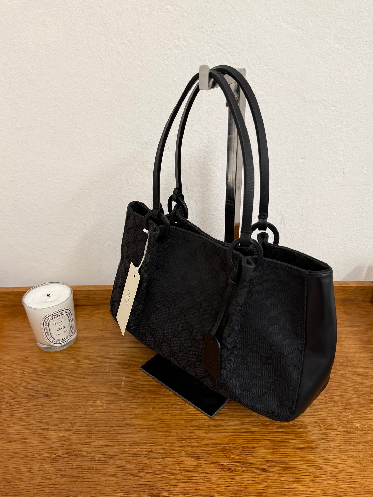 GUCCI GG SHOULDER BAG BLACK & POUCH TOM FORD ERA