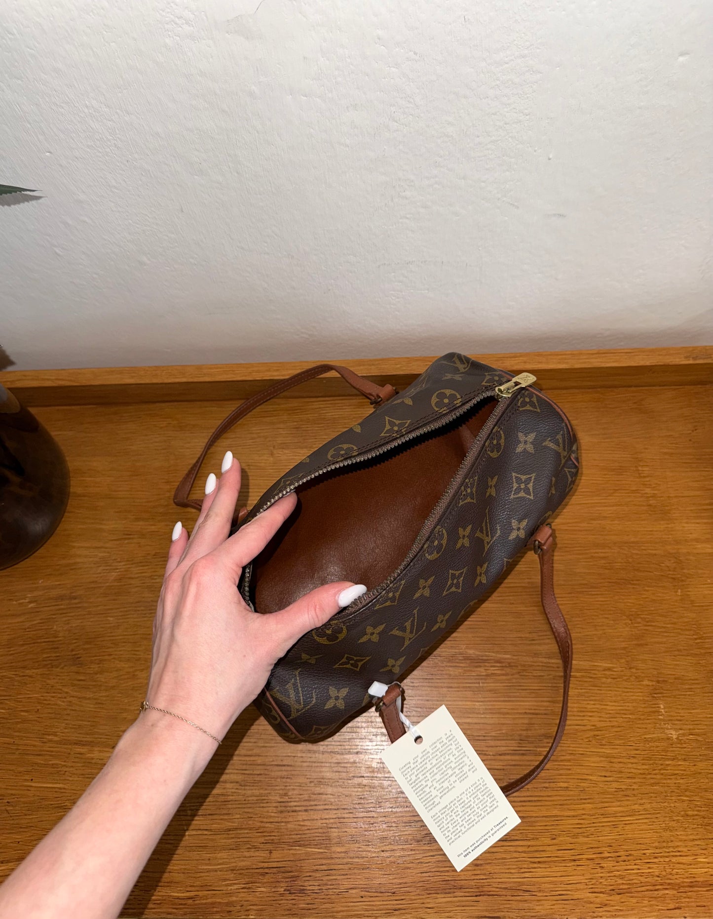 LV PAPILLON 26