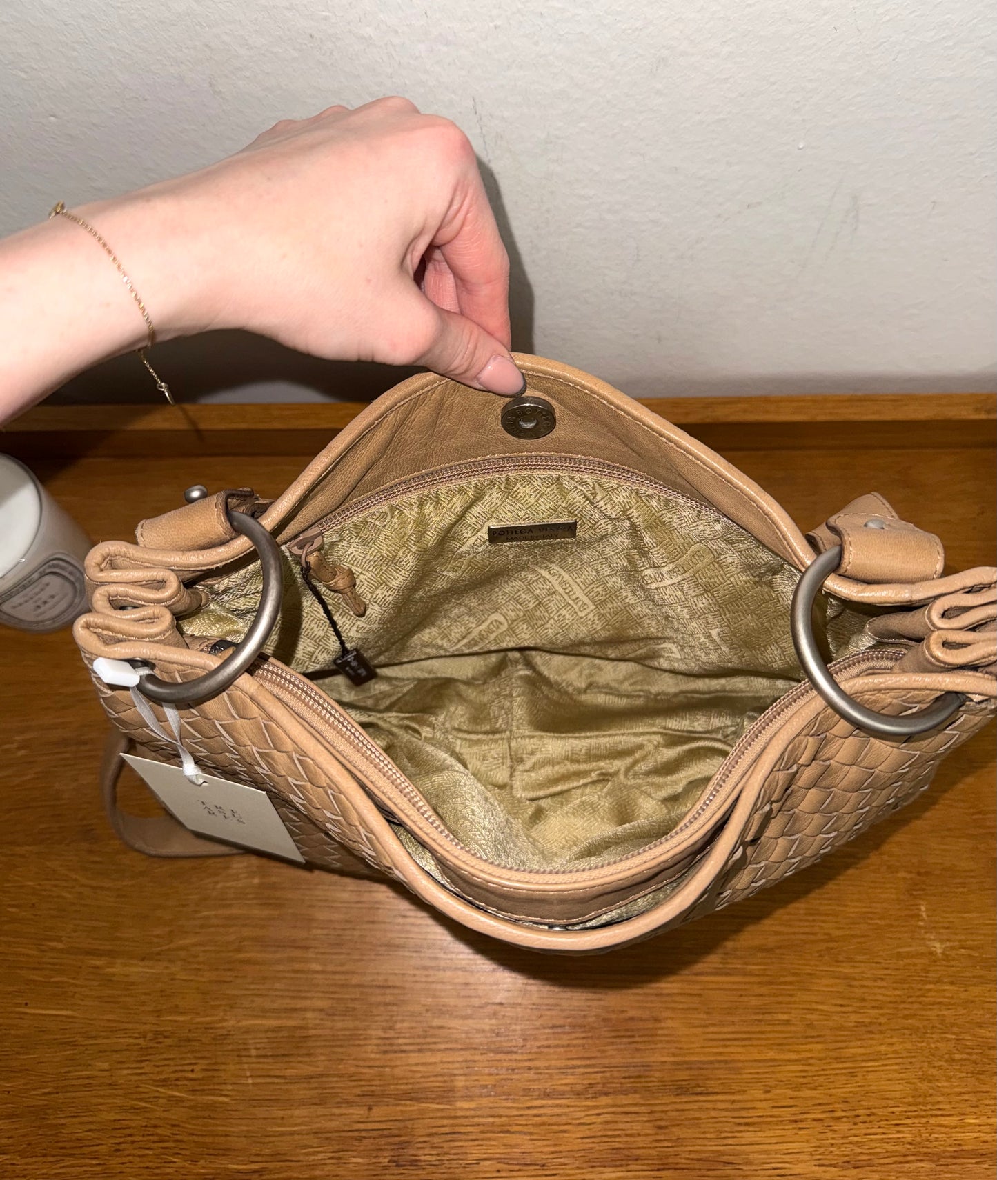 BOTTEGA VENETA INTRECCIATO SHOULDER BAG