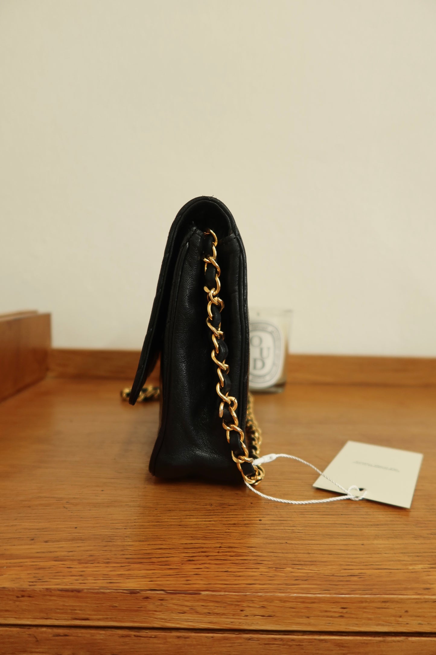 CHANEL DIAGONAL STITCH SINGLE FLAP BAG