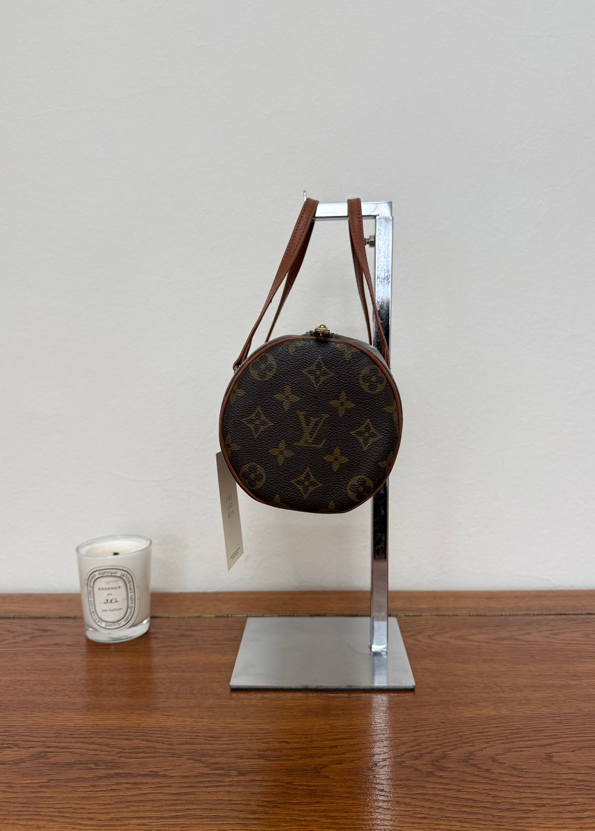 LV PAPILLON 26