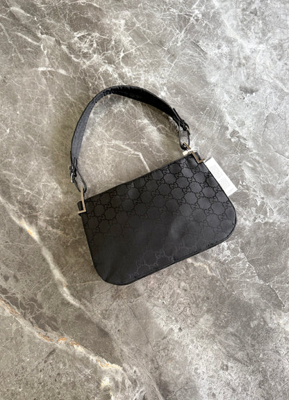 Gucci hobo z černého GG canvasu se stříbrným hardwarem, foto 8