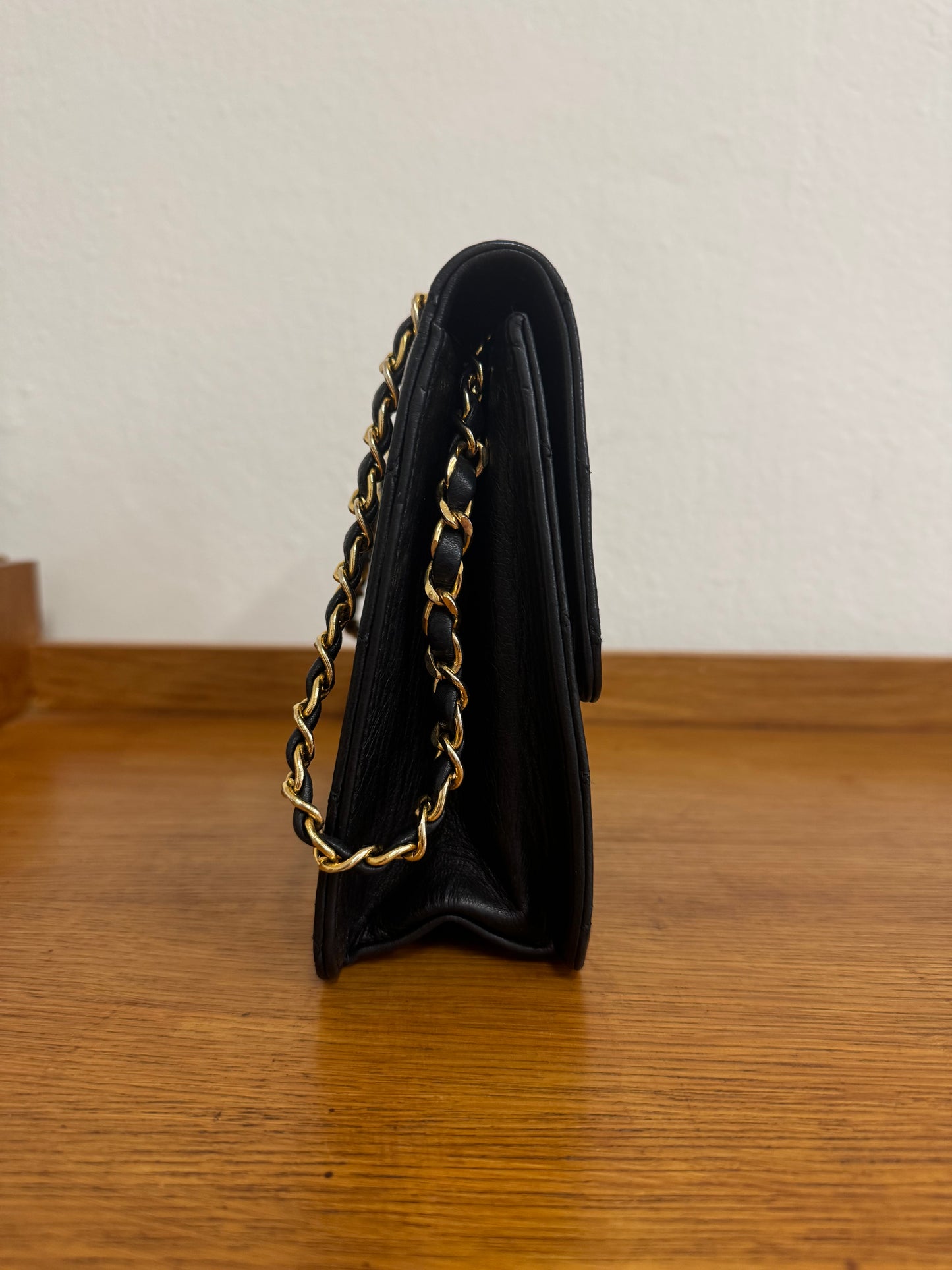 CHANEL LAMBSKIN SINGLE FLAP BAG & BOX & ENTRUPY