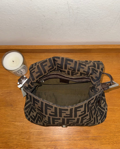 FENDI MAMMA BAGUETTE BAG