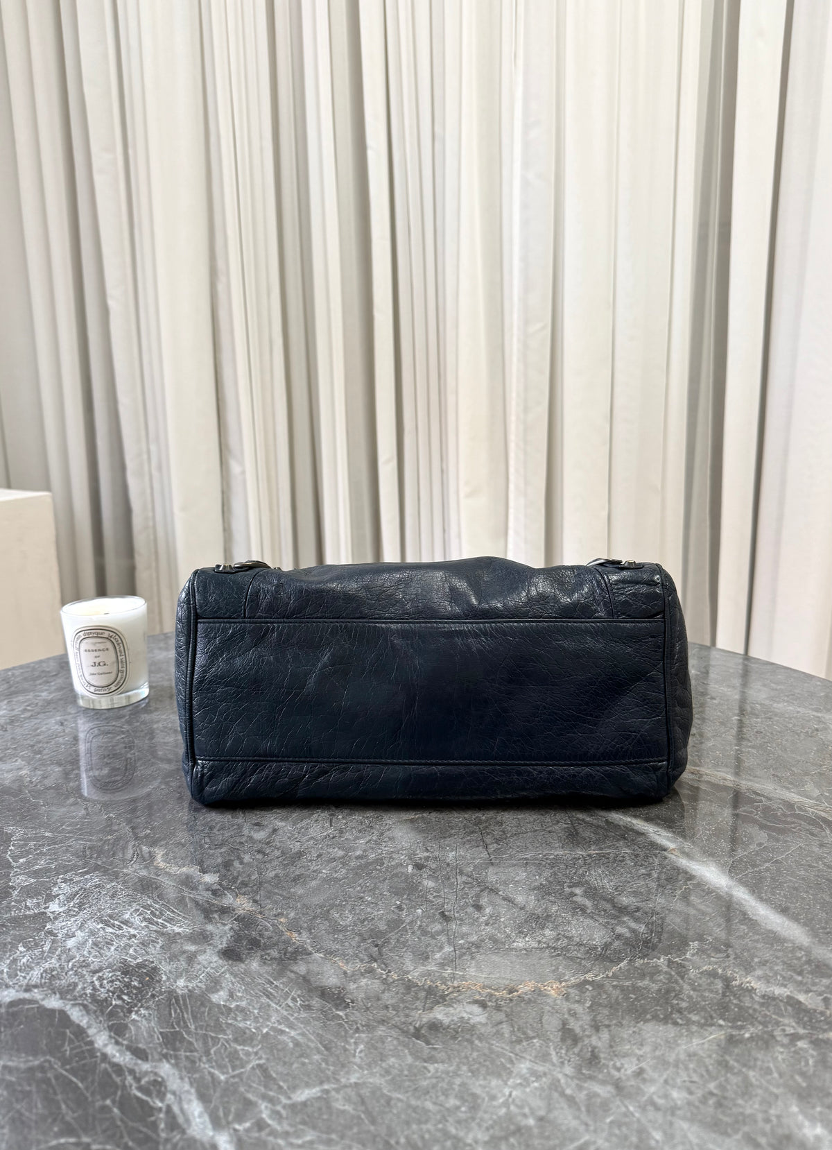 Balenciaga Velo z jehněčí kůže s mosazným hardwarem, foto 7