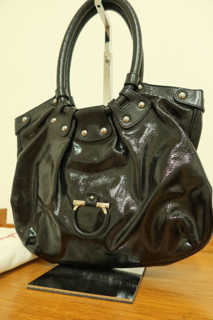 FERRAGAMO NAPLAK SHOULDER BAG