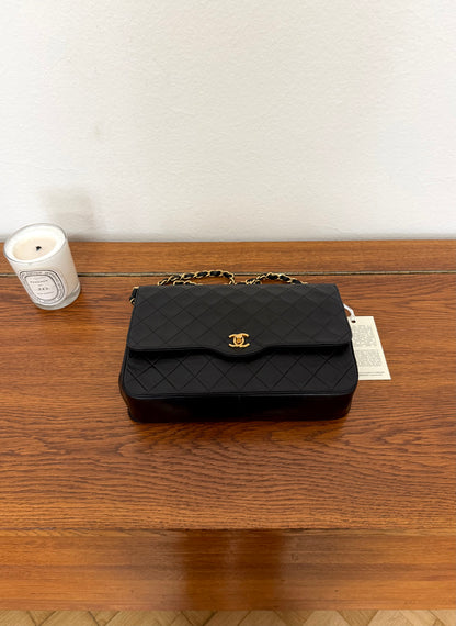CHANEL BLACK TWIST LOCK FLAP BAG LAMBSKIN GOLD HW