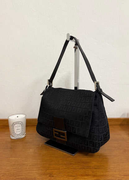 FENDI MAMMA BAGUETTE BLACK ZUCCA