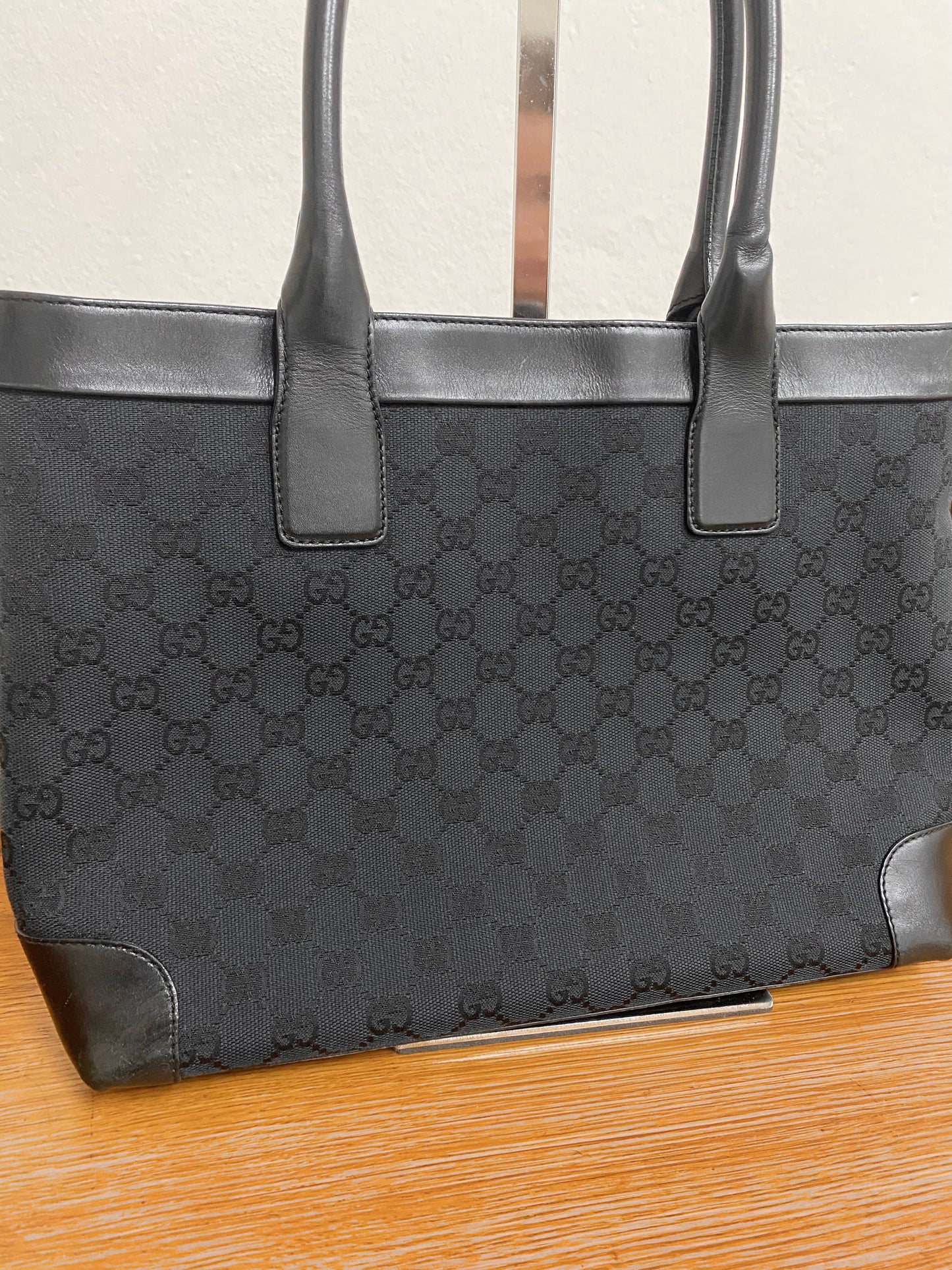 GUCCI GG MONOGRAM BLACK TOTE BAG