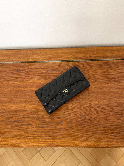 CHANEL LARGE CLASSIC WALLET LAMBSKIN GOLD HW