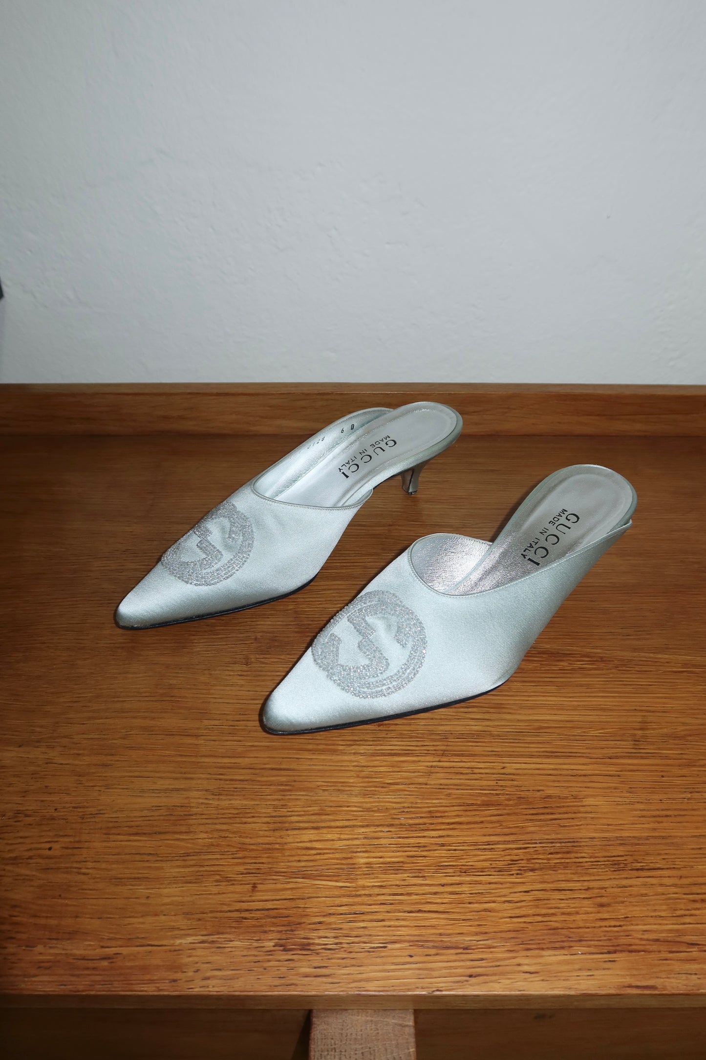GUCCI BEADED SATIN KITTEN HEELS 36