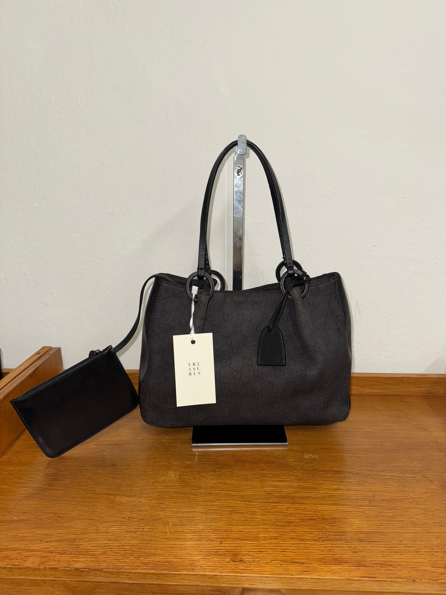 GUCCI GG SHOULDER BAG BLACK & POUCH TOM FORD ERA