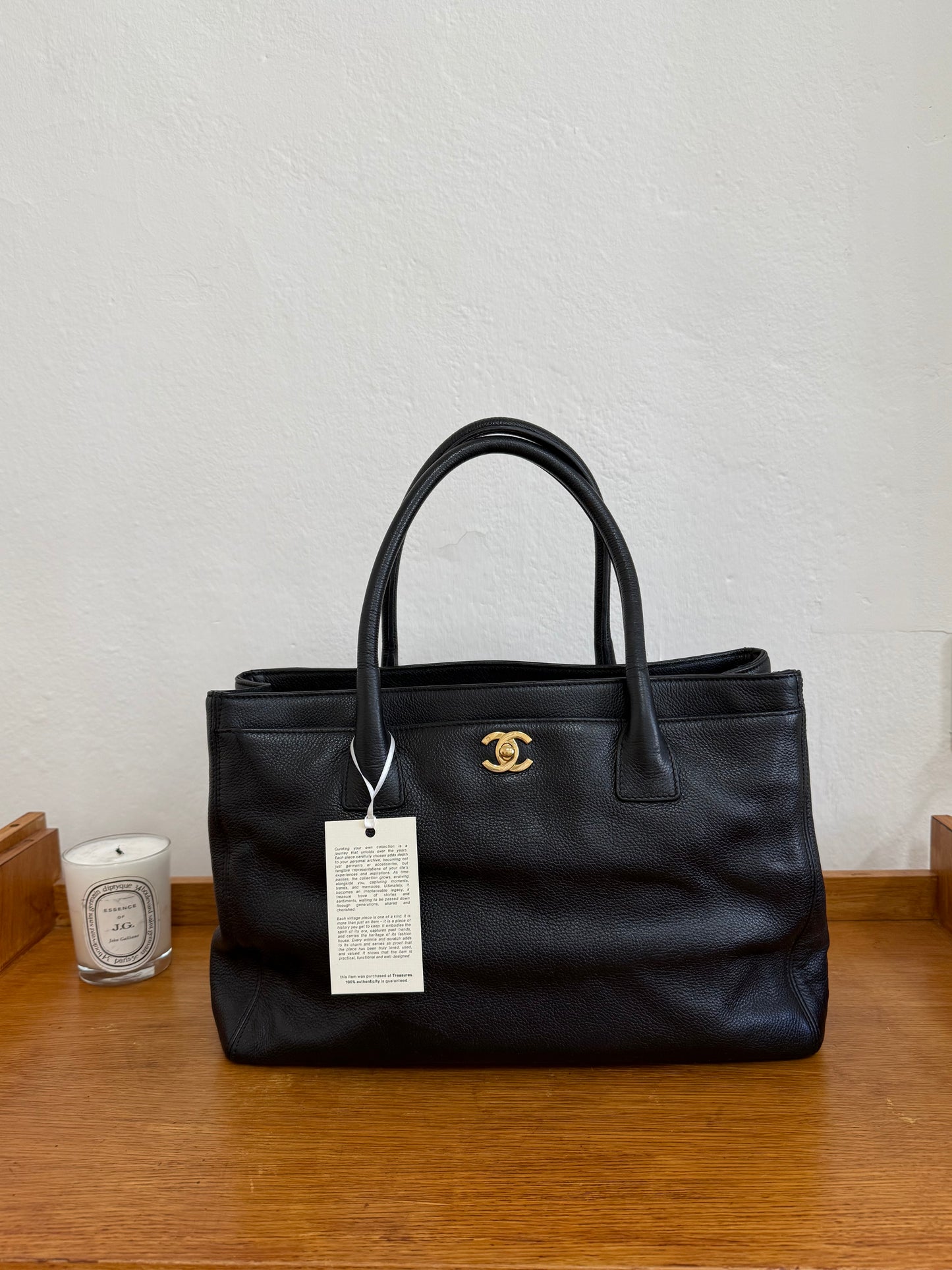 CHANEL EXECUTIVE TOTE BLACK GOLD HW