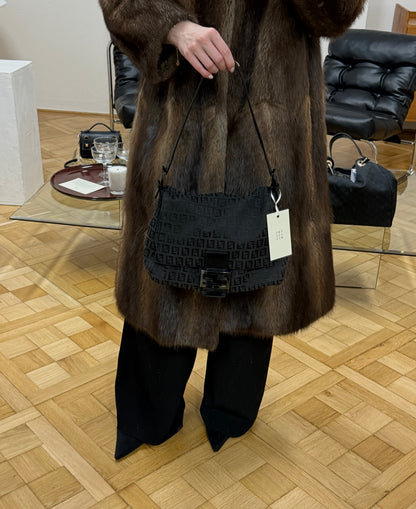 FENDI MAMMA BAGUETTE BAG