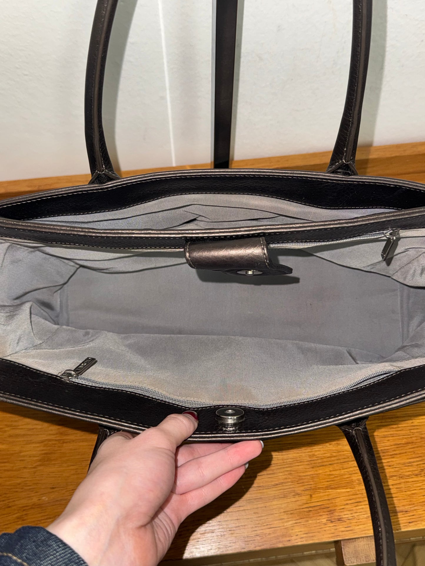 CHANEL EXECUTIVE TOTE IRIDESCENT BROWN SILVER HW