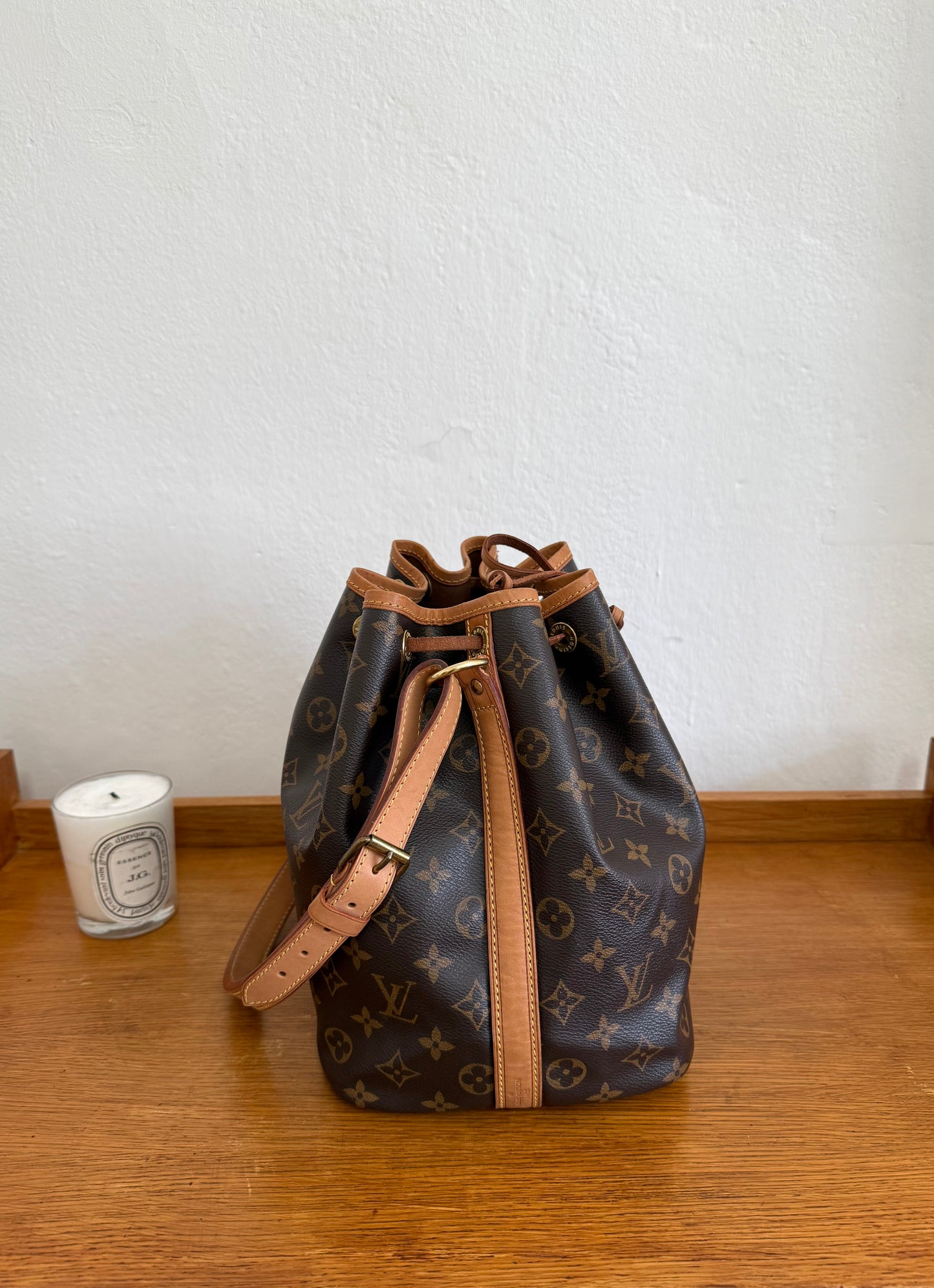 LV PETIT NOÉ MONOGRAM