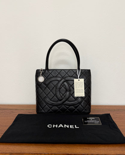 CHANEL MEDALLION TOTE LAMBSKIN SILVER HW