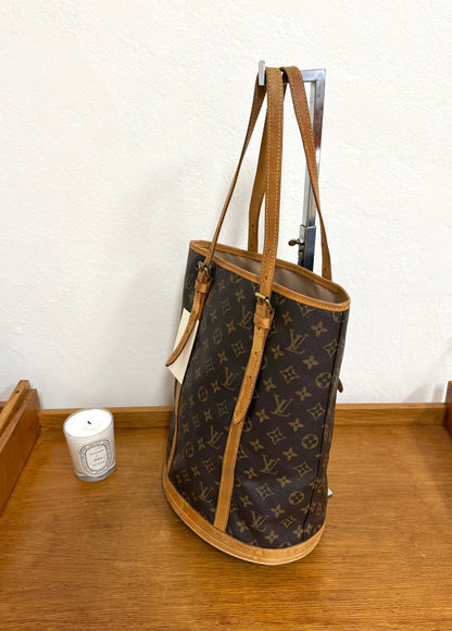 LV BUCKET GM MONOGRAM BAG