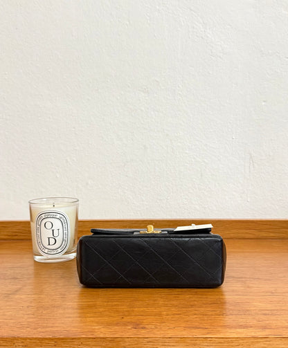 CHANEL SINGLE FLAP BAG BLACK LAMBSKIN