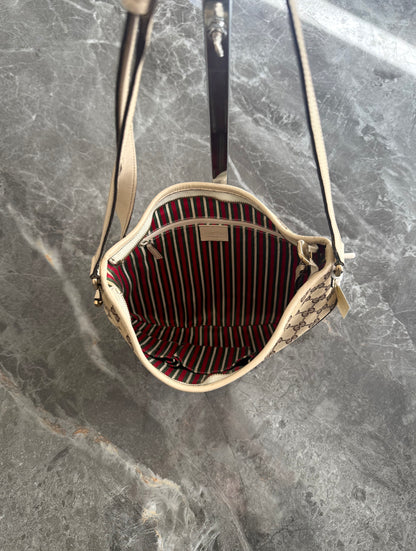 Gucci Sukey crossbody z GG canvasu se zlatým hardwarem, foto 10