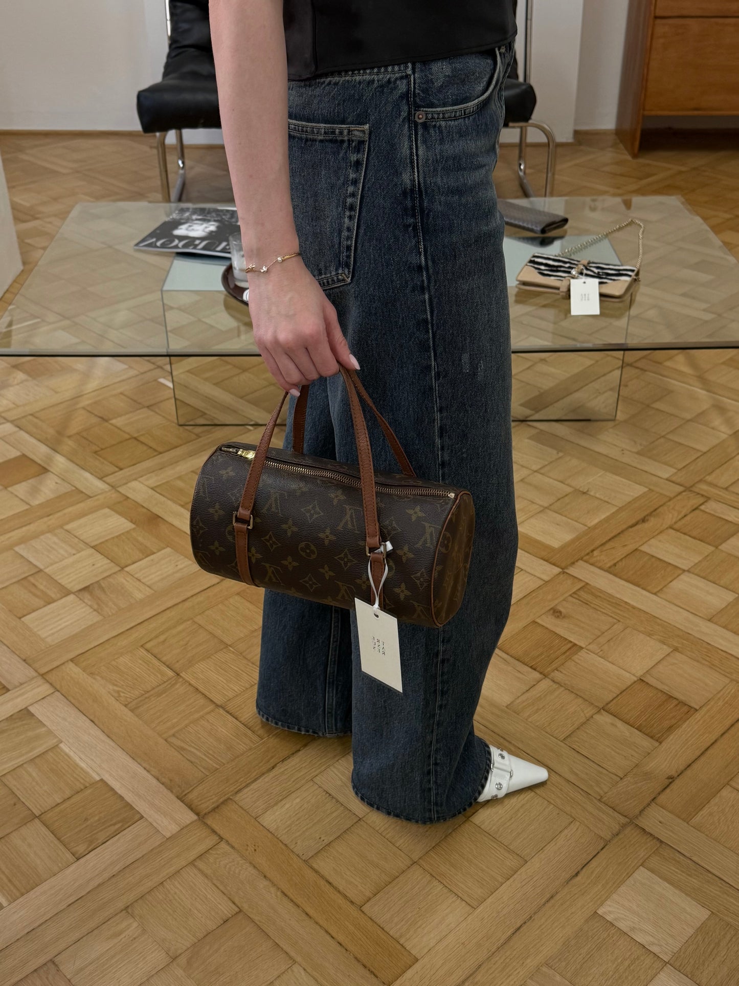 LV PAPILLON 26