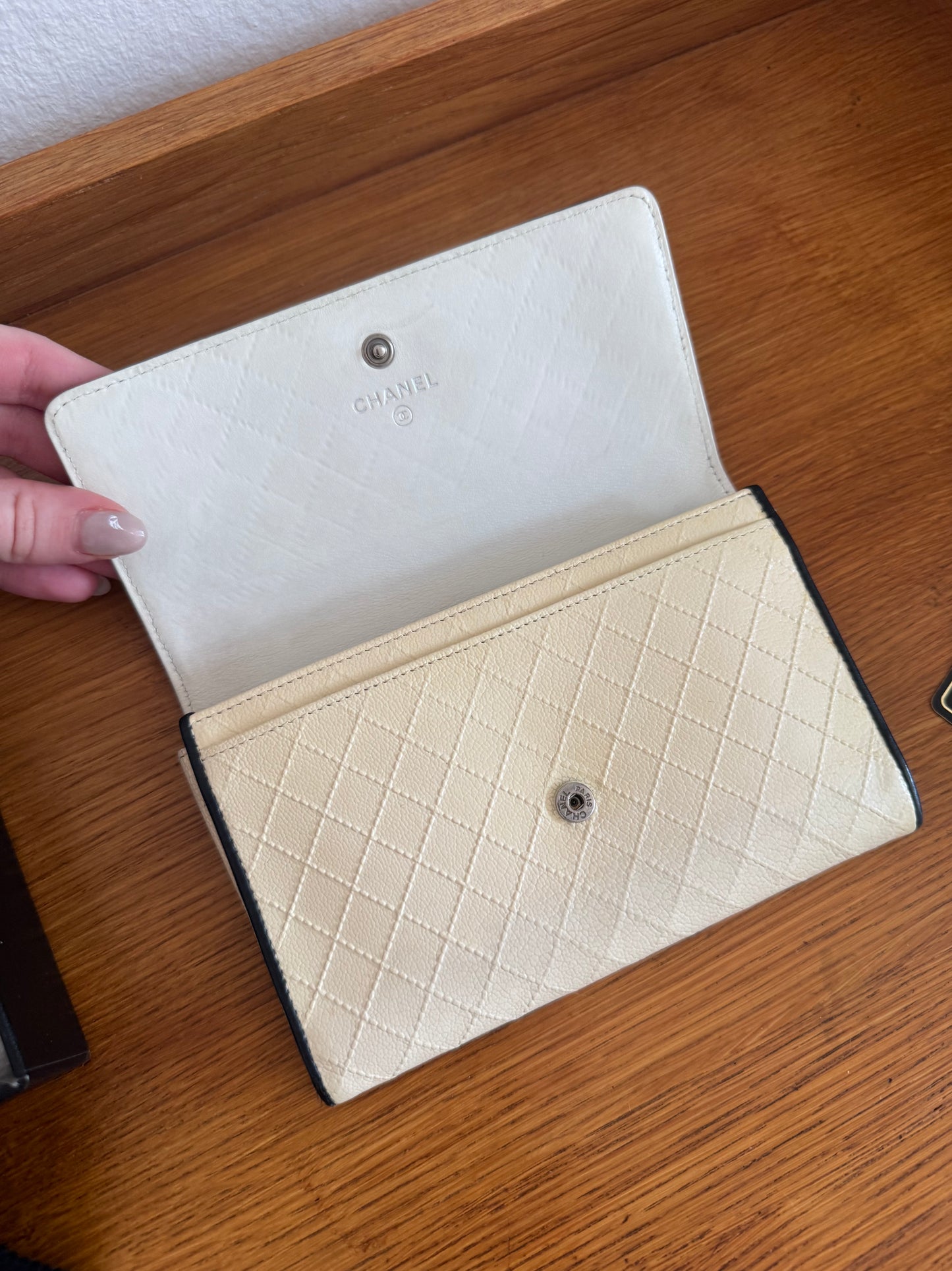 CHANEL WALLET GRAINED LEATHER BUTTER YELLOW