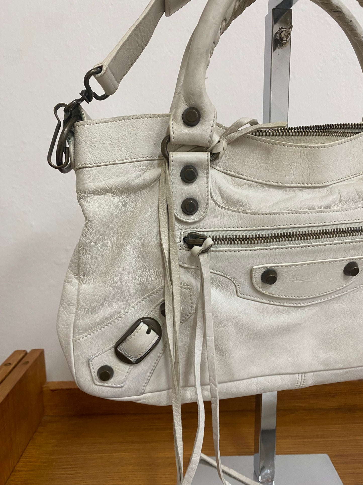 BALENCIAGA FIRST BAG CREAM - ENTRUPY
