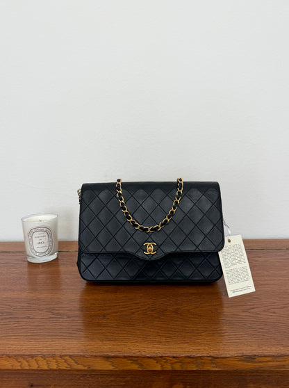 CHANEL BLACK TWIST LOCK FLAP BAG LAMBSKIN GOLD HW