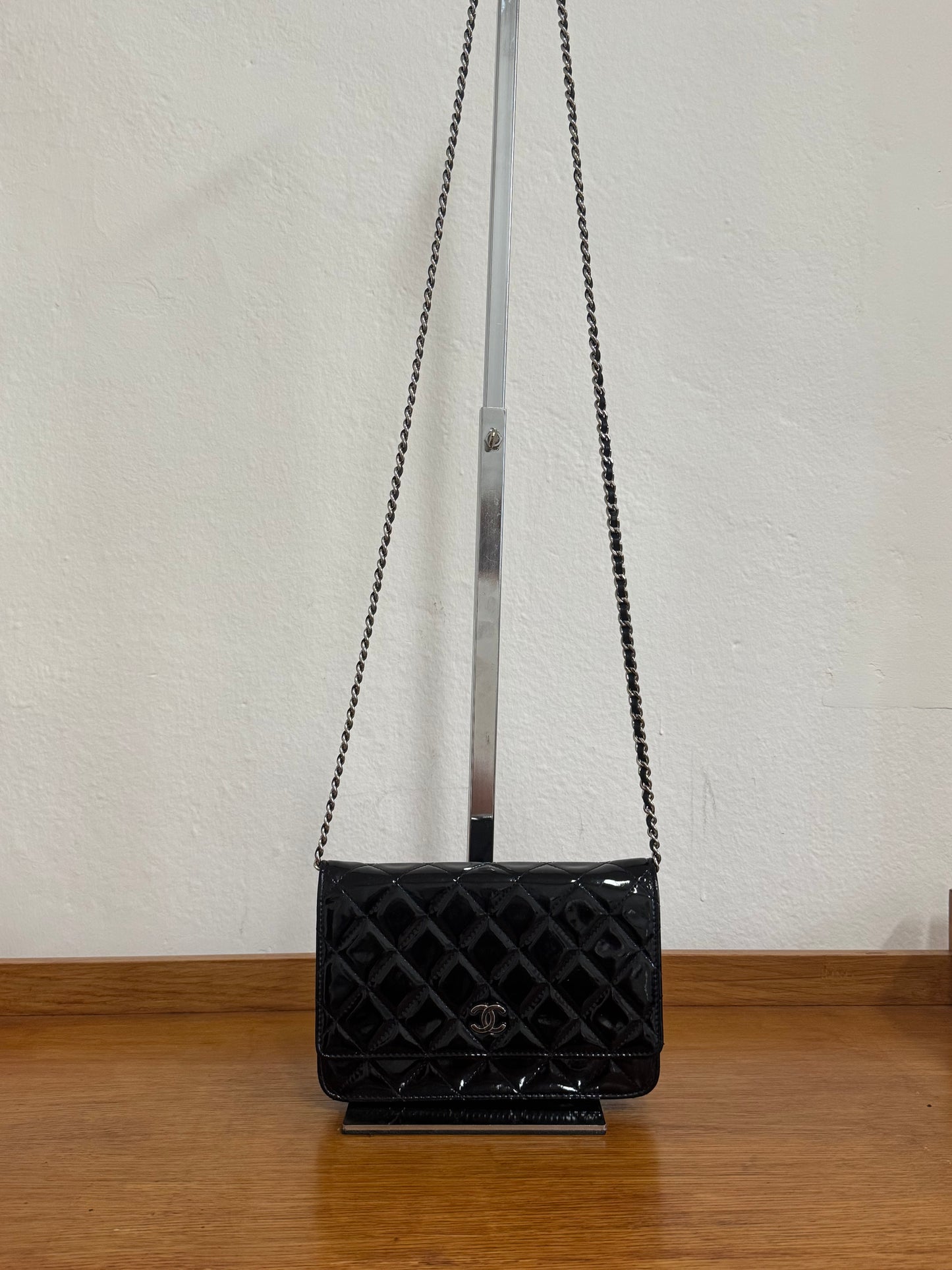 CHANEL WOC BLACK PATENT LEATHER SILVER HW SERIES 14