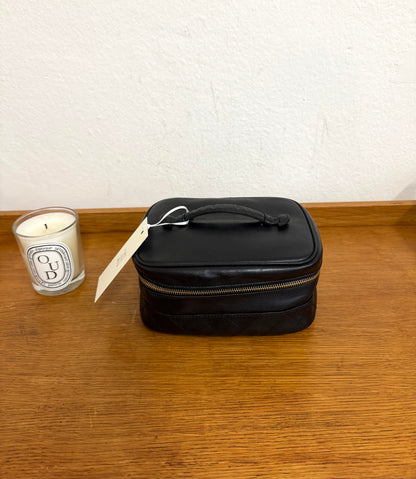 CHANEL VANITY LAMBSKIN