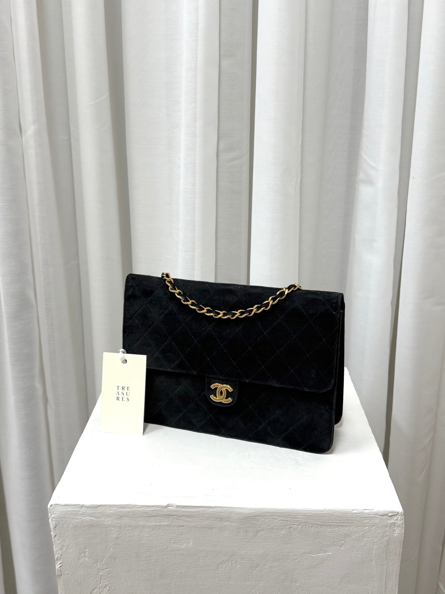 CHANEL SUEDE BLACK FLAP BAG