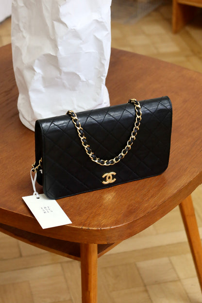 CHANEL FULL FLAP LAMBSKIN BLACK