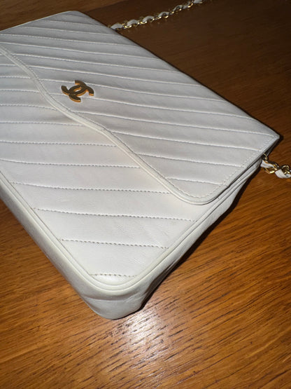 CHANEL DIAGONAL STITCH FLAP OFF WHITE