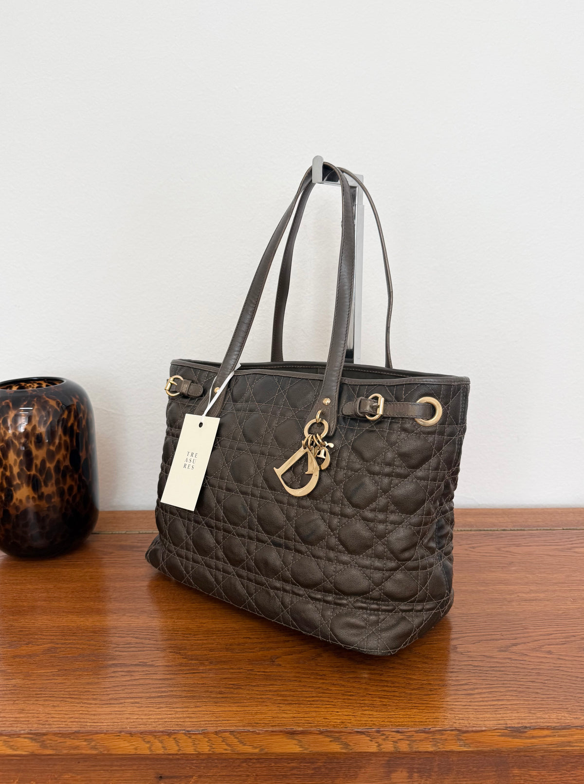 Dior Panarea tote z hnědého coated canvasu Cannage se zlatým hardwarem, foto 5