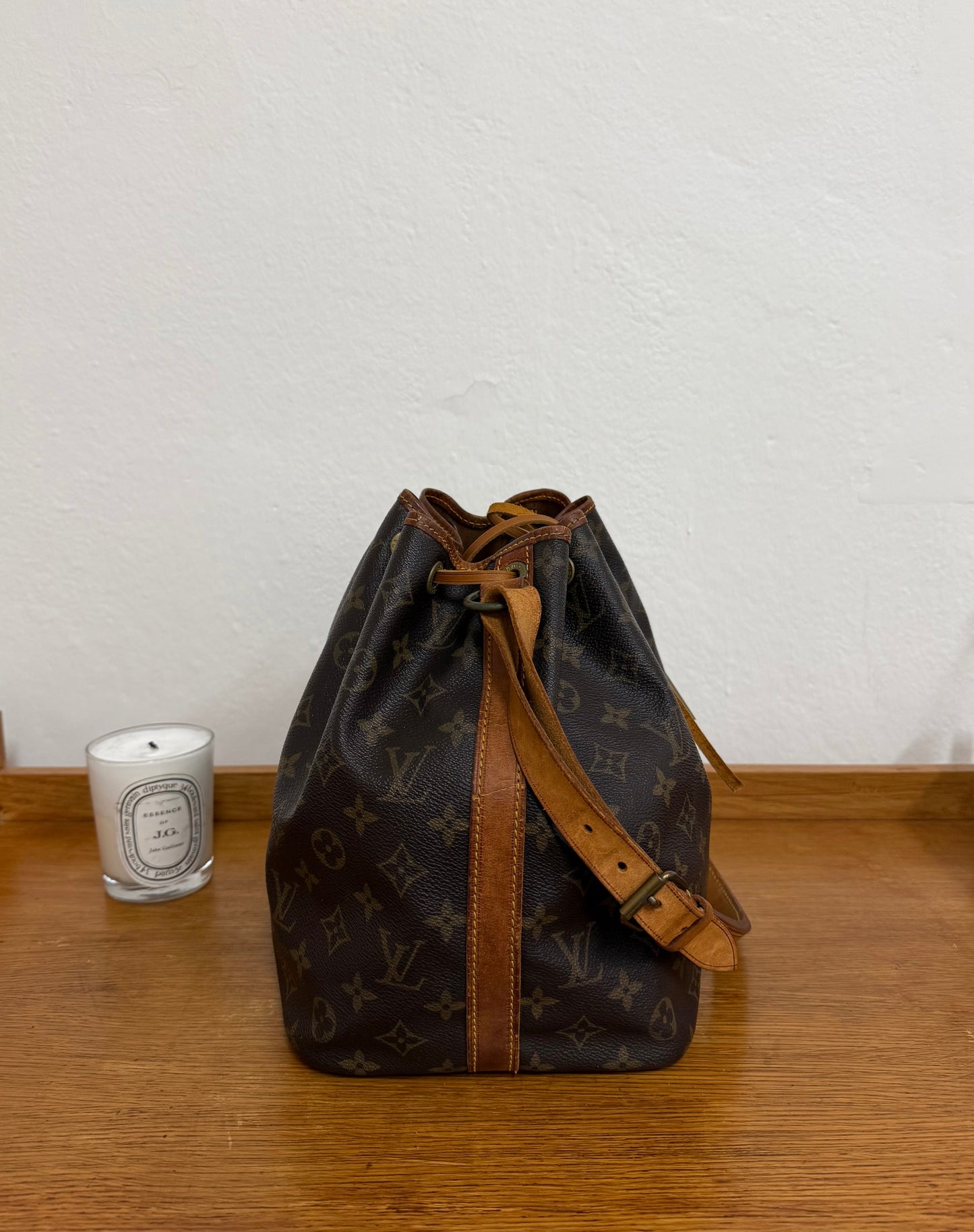 LV PETIT NOÉ MONOGRAM